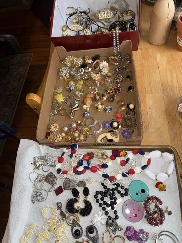vintage UNSIGNED signed SILVER gold TONE glass ENAMEL lucite COSTUME jewelry LOT