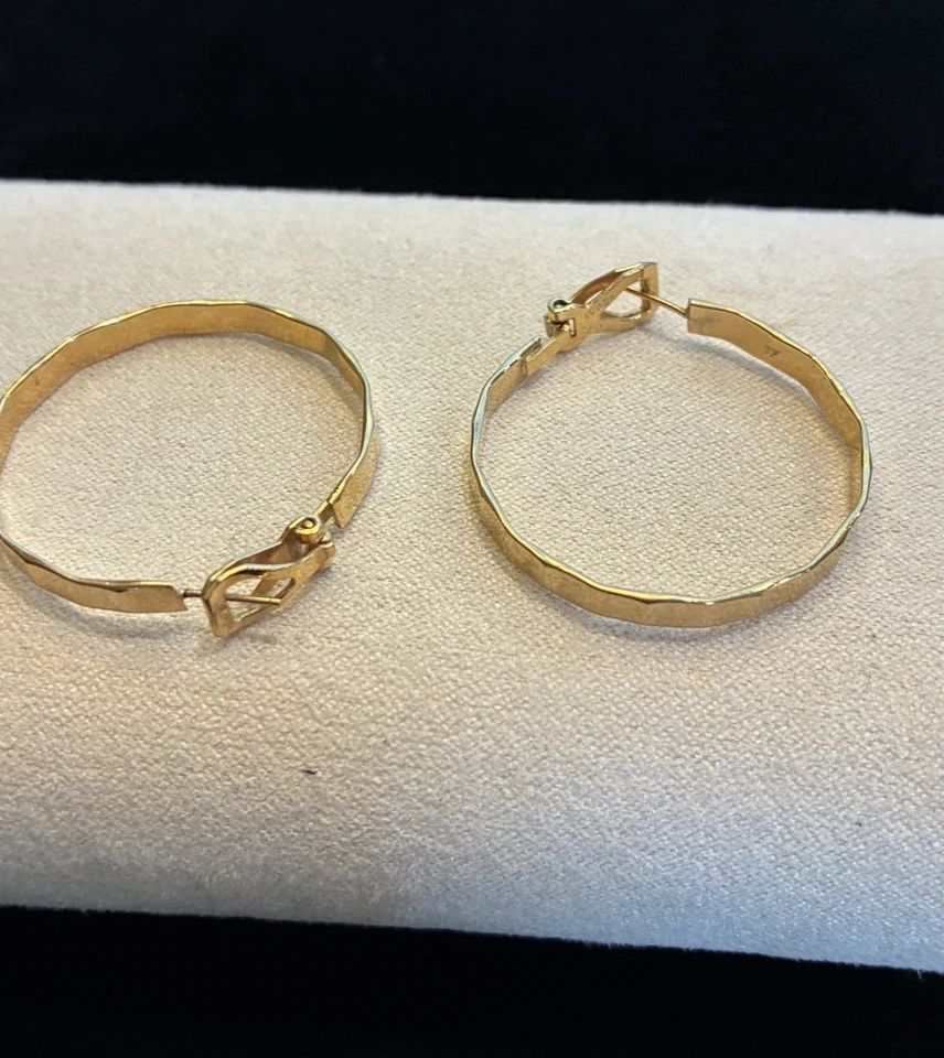 Винтажные серьги-кольца из золота 12 карат с классической кованой защелкой в коробке - Изображение 3 из 4