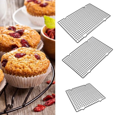 Komfortable Abtropffläche aus Stahl zum Kühlen von Keksen und Kuchen