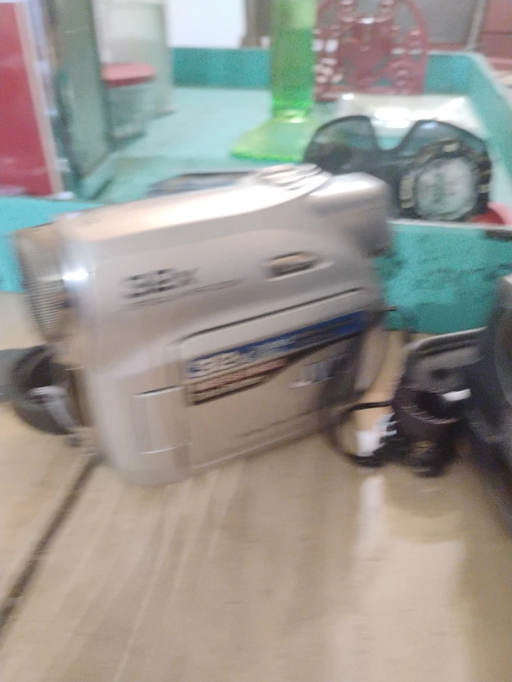 Lote de 2 VIDEOCÁMARAS. Panasonic # PV-GS12, JVC GD-D350U. SIN CARGADORES. GRAN OFERTA Foto 3 de 4