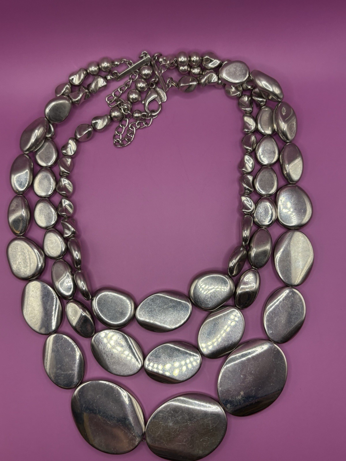 Chico’s Silver-Tone Pebble Statement Necklace – T… - image 1
