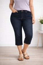 Lee Dark Wash Capri Jeans Women Size 16W Mid Rise Regular Fit Stretch Denim NWT