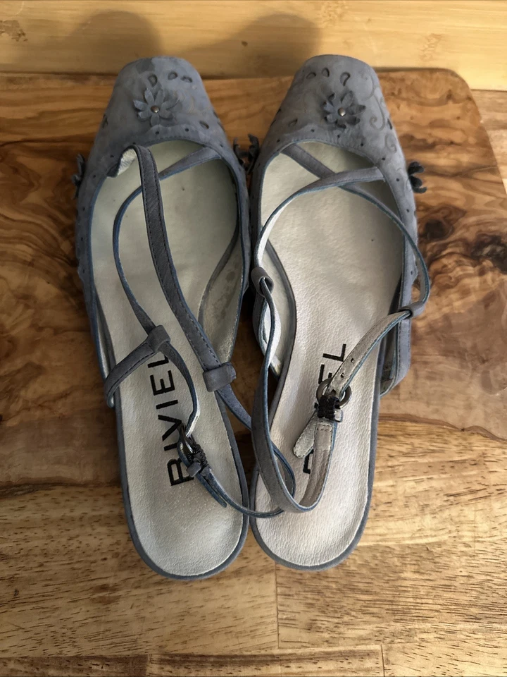 Sandalias planas BIVIEL de gamuza azul floral con correa al tobillo cruzada US7.5 EU38 punta de ballet Foto 4 de 4