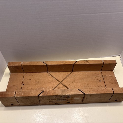Vintage Blue Grass Rock Maple Miter Box, Louisville Kentucky - Picture 4 of 8