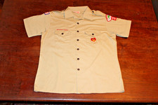 Boy Scouts of America BSA Men's Shirt Tan Large Sewn Patches Short Sleeve