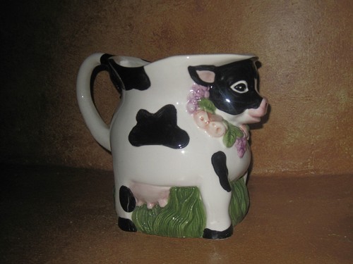Cow Pitcher Black & White Farm Animal Barnyard Country Kitchen Holstein - Picture 2 of 6