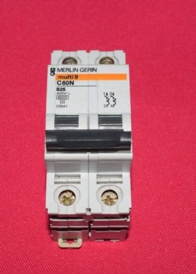 Merlin Gerin multi9 Leistungsschalter C60N 2P B 25A