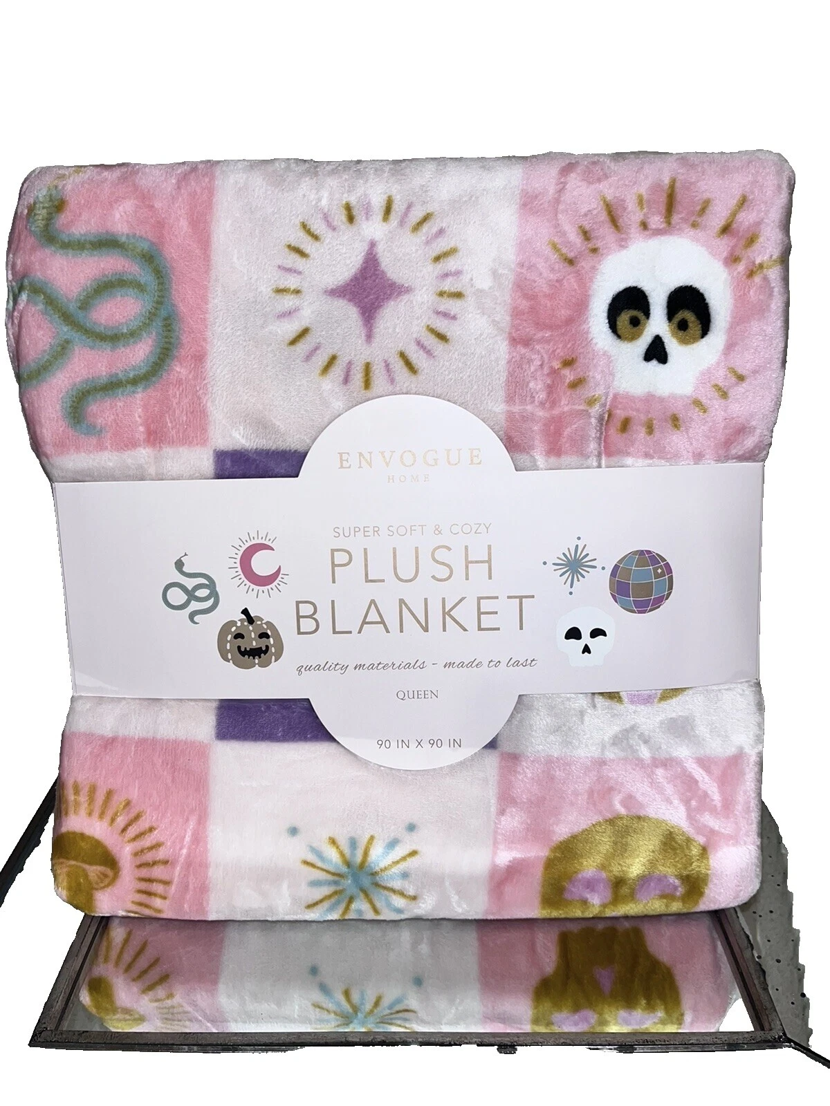 Fleece Queen Skeletons & Skulls Blankets & Throws