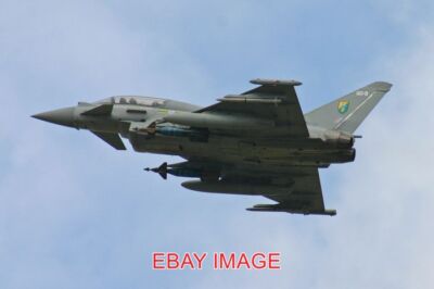 FOTO FLUGZEUG EUROFIGHTER TYPHOON T3 'ZJ802 / QO-B' VON RAF 3SQN AT CONNINGS