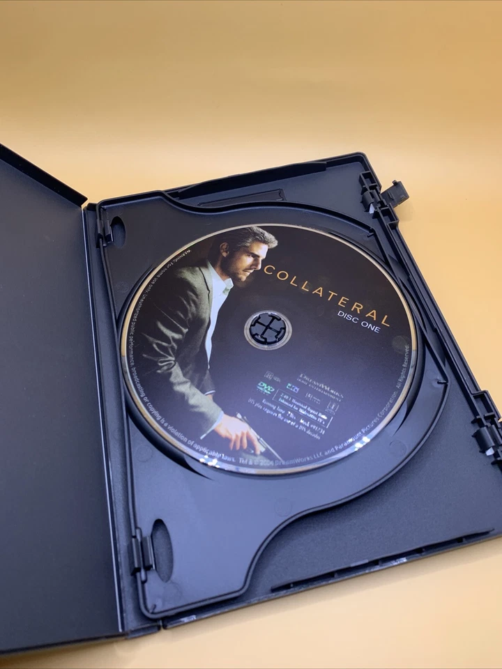 Collateral (DVD, 2004, 2-Disc Set) - Image 4 of 4