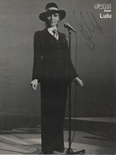 Lulu Autogramm signed A4 Magazinbild s/w