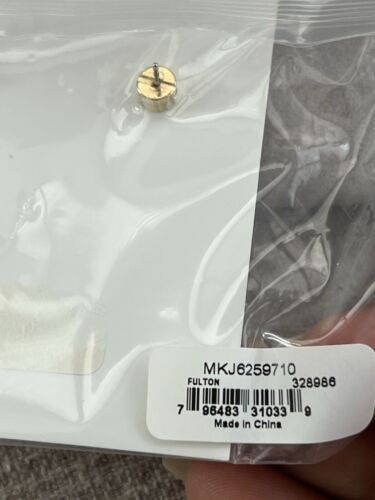 NWT Michael Kors Gold Tone Heart Padlock Stud Earrings - Picture 3 of 5