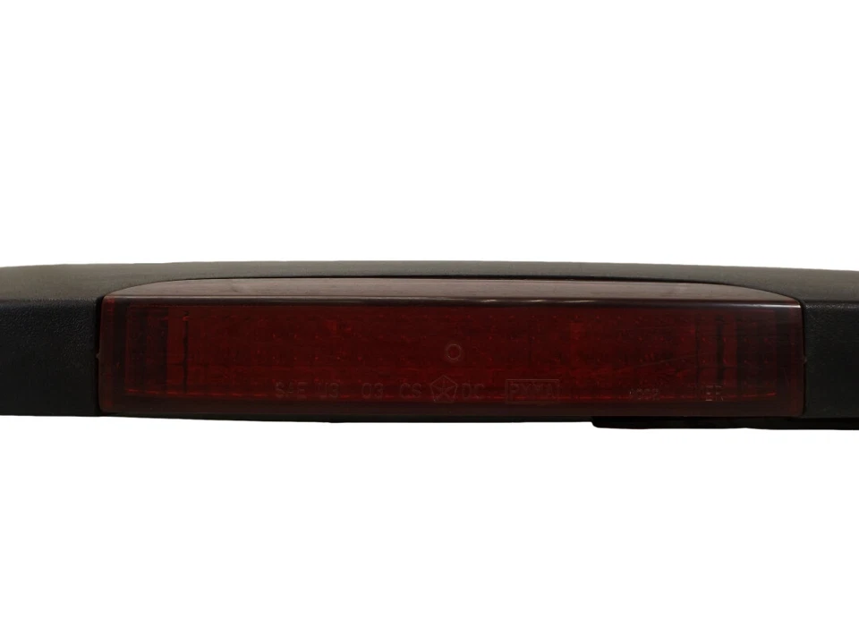 2004-2008 Chrysler Pacifica Rear Spoiler Used OEM 0UK90TRMAE Foto 3 de 4