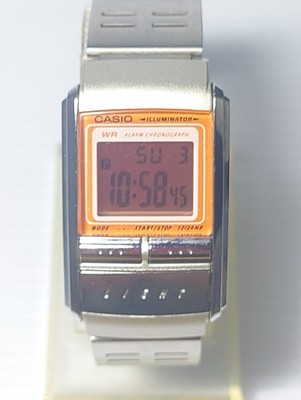 CASIO vintage LA-200 digital rectangle watch