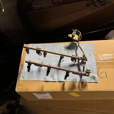 2003-2006 Nissan 350Z oem vq35de fuel rail assembly with newer injectors