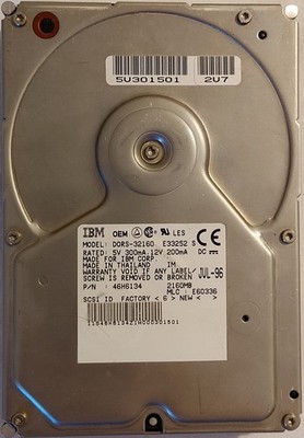 Festplatte IBM DORS-32160 2.1GB SCSI 50pin