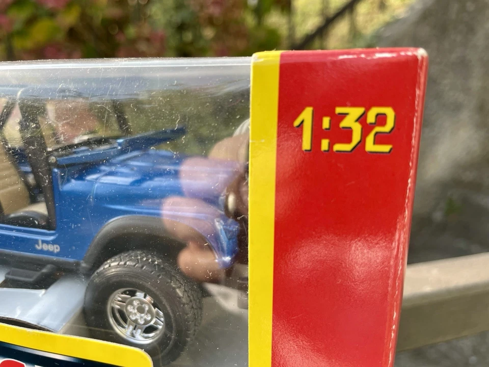 1:32 JEEP CJ-7 NUOVA - Immagine 3 di 4