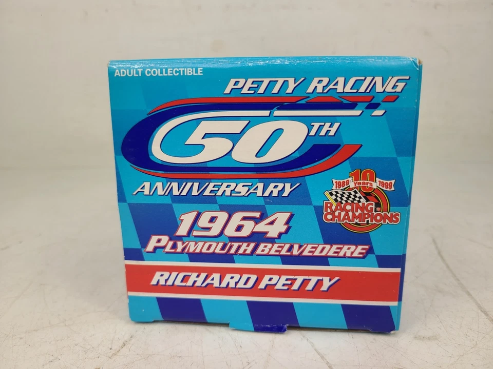 (NUEVO) Racing Champions Diecast Richard Petty 1964 Plymouth Belvedere Foto 4 de 4