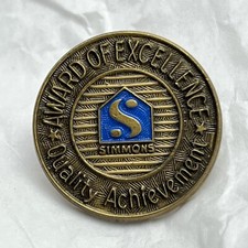 Simmons Mattress Employee Corporation Company Advertisement Lapel Hat Pin