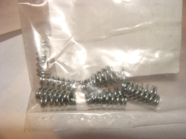 Lee Spring LC 082M-06-M Compression Spring 0.082 Inch Diameter