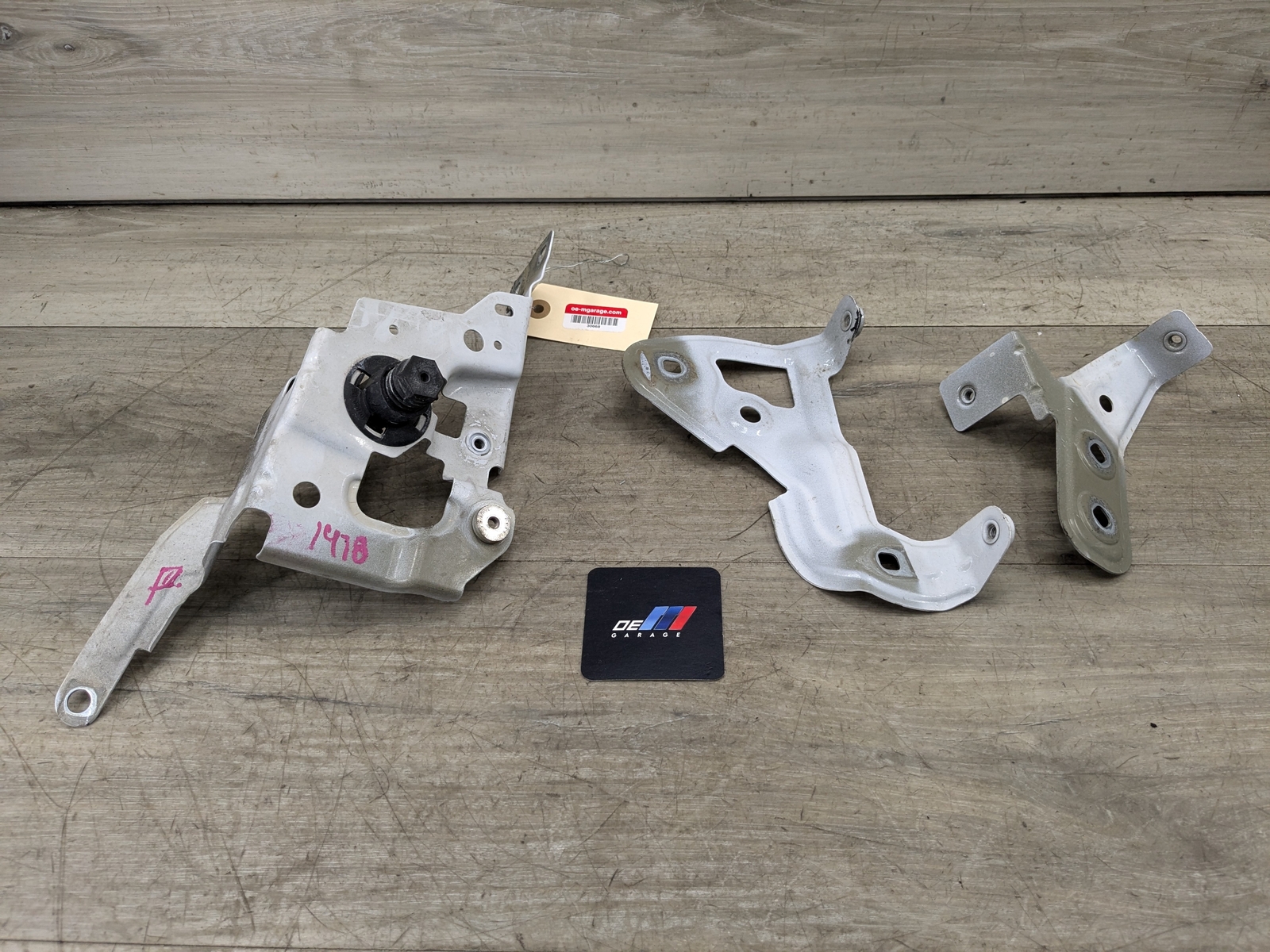 19-24 OEM BMW G20 330 M340 Front Right Passenger Side Fender Holder Bracket SET