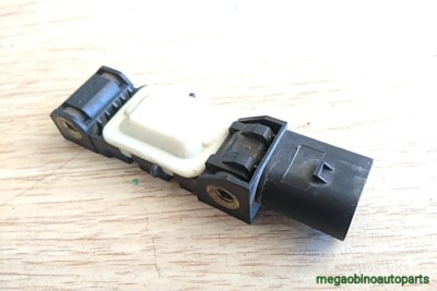 2003 - 2009 MERCEDES BENZ CLK CRASH IMPACT SENSOR 002 820 0826