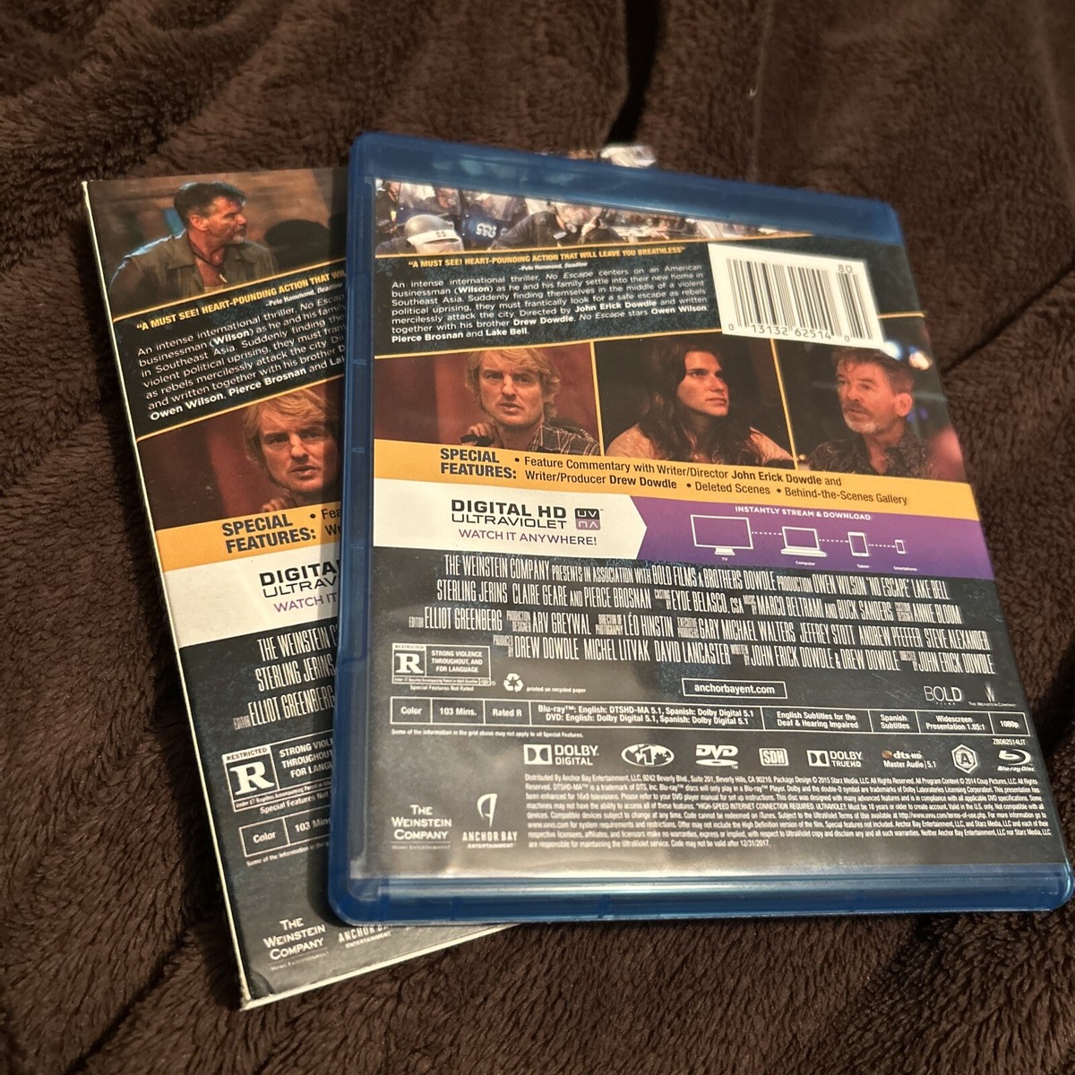 No Escape (Blu-ray/DVD 2015) w/SLIPCOVER Owen Wilson Pierce