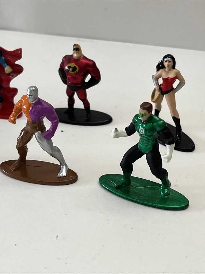 Jada Marvel Nano Metalfigs Mini-Figuras Die-Cast Metal - Lote de 13 DC Marvel Foto 2 de 4