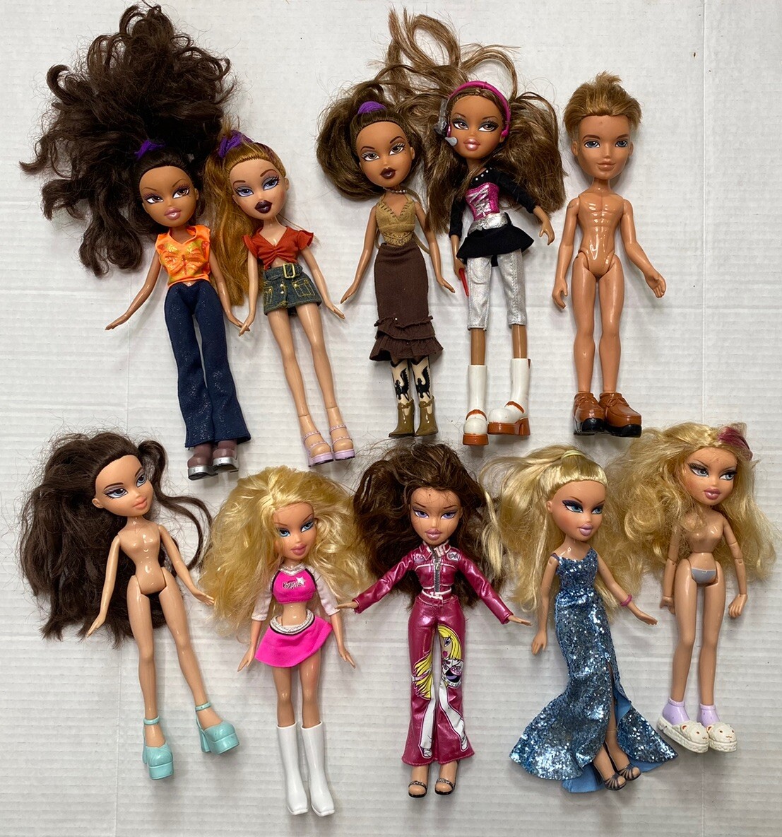 Bratz Doll Lot of 10 Original 2001 Girls 9, Original 2002
