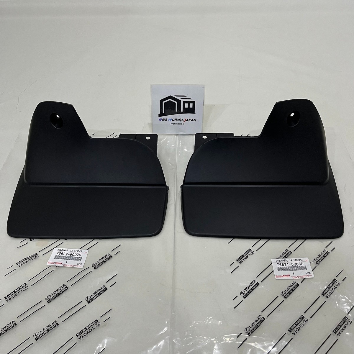 Toyota OEM 76621-60080 76622-60070 Land Cruiser Front Mud Guards