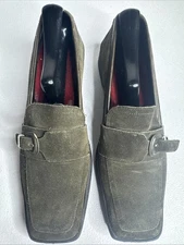 Women's SALVATORE FERRAGAMO Green Suede Buckle Loafers  7.5 2A Made in Italy