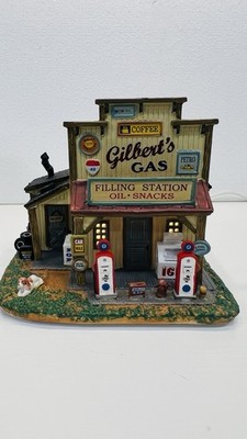 Lemax Harvest Crossing  Gilbert s Gasoline Station  55977 Retired RARE AND NEW!