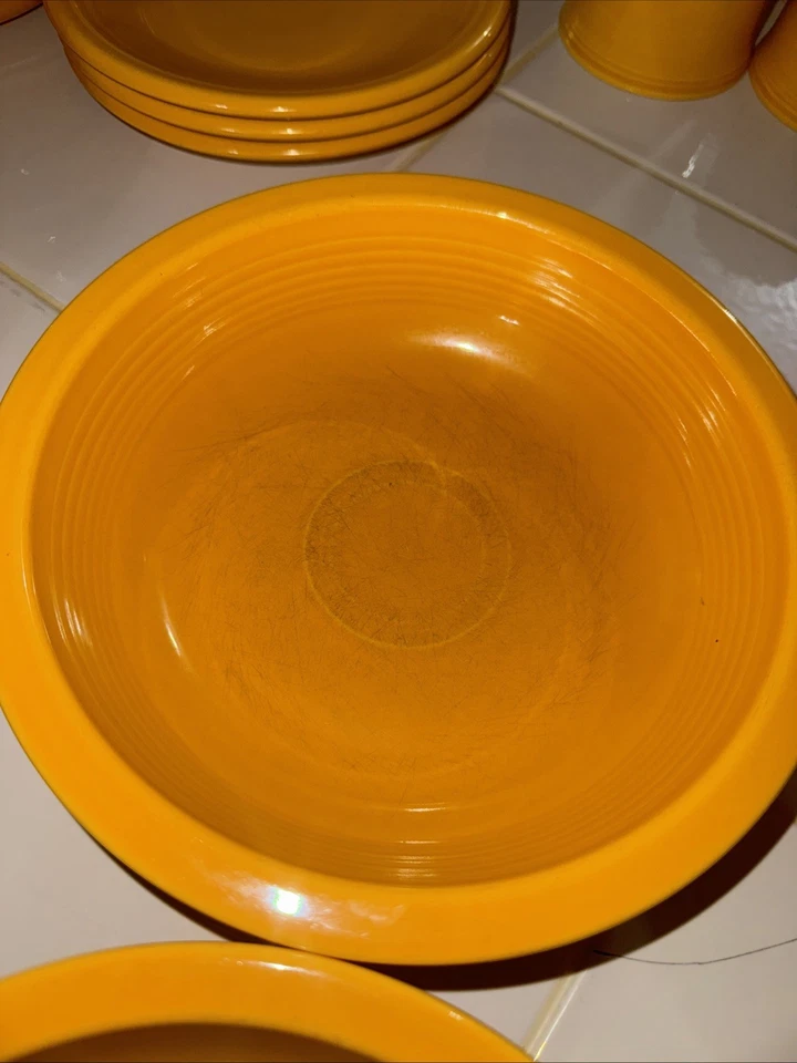 Lote de 4 tazones grandes para servir HLC Fiesta Classic Rim 8 1/4 pulgadas S~ amarillo narciso Foto 3 de 4