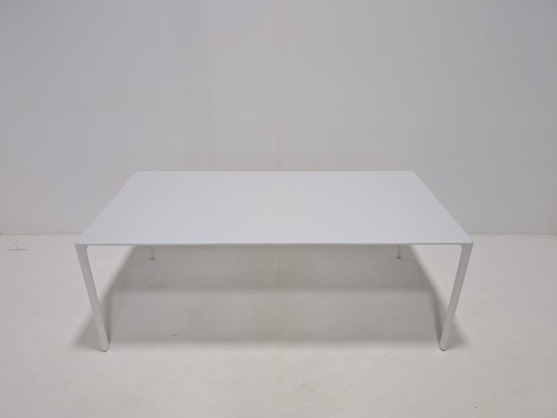 ARPER NURR DINING TABLE Fair Condition SAVE £££ - Picture 2 of 13