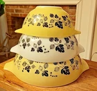 PYREX GOOSEBERRY CINDERELLA MIXING BOWL SET 444,443, 442 Yellow Black White
