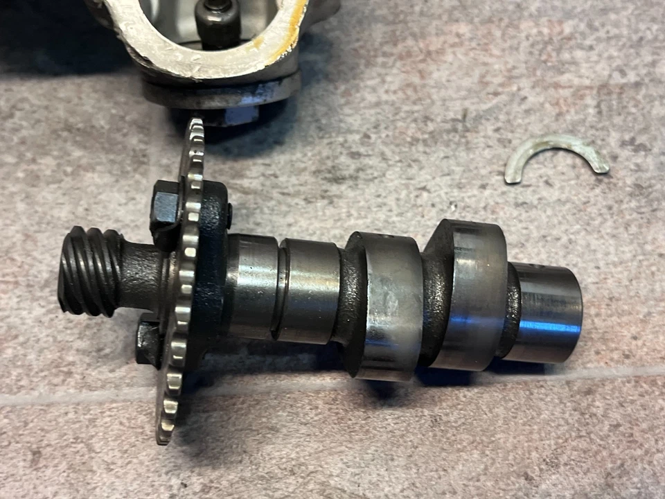 Sachs ZZ 125 ZZ125 SFM Zylinderkopf Nockenwelle 12F71 QGJ-94 - Bild 3 von 4