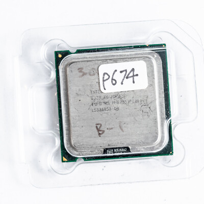 Intel ES Engineering Example QJZB Pentium D 930 LGA775 Processor