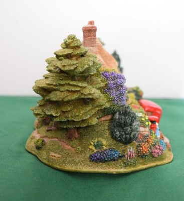 Lilliput Lane - Pen Pals - L2241 Mint in its original box