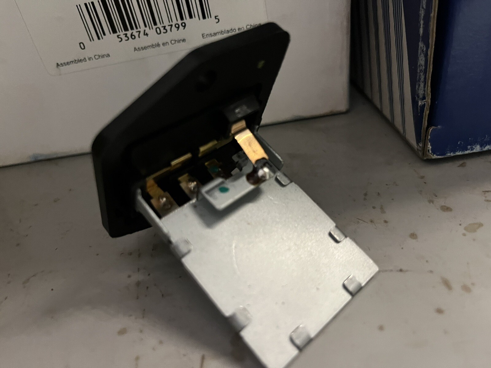 BLOWER MOTOR RESISTOR GENUINE!!! HYUNDAI ACCENT VELOSTER 20122017