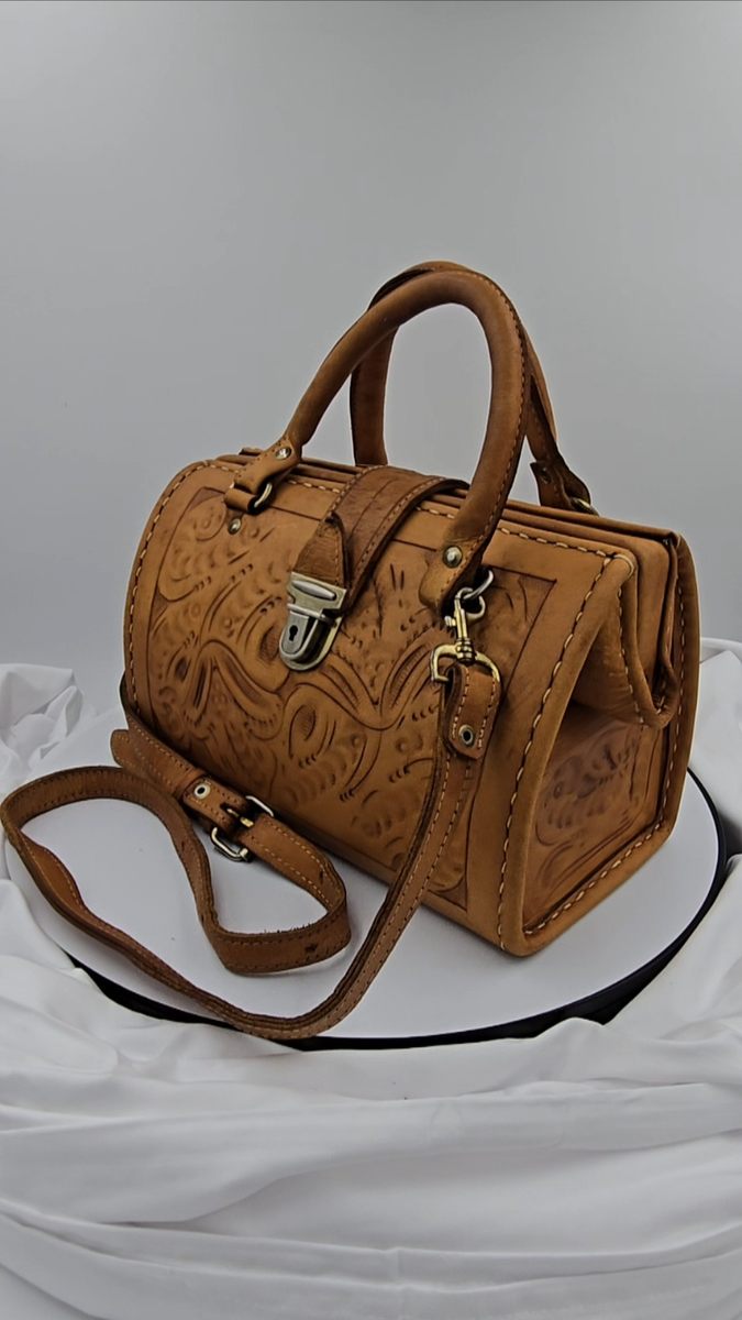 MR Canoa Industria Argentina Hand Tooled Leather Purse Doctor Bag