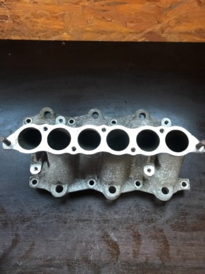 Ansaugkrümmer für Hyundai Santa Fe 2.7 Benzin Baujahr 2001-2008