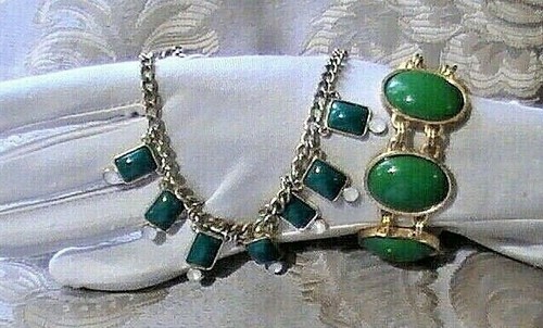 Vintage 50s  Green Thermoset Plastic Art Deco Style Fringe Necklace & Bracelet