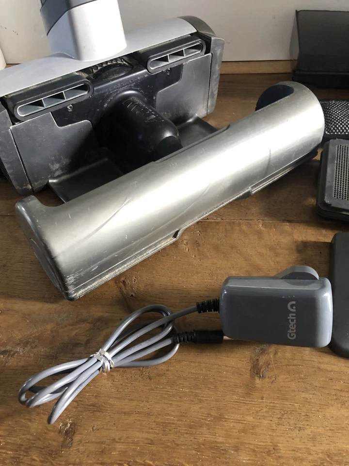 Gtech AirRam MK1 AR02 22V Cordless Vacuum Cleaner Vac DM001 With Charger. BJ01 - Image 3 of 4