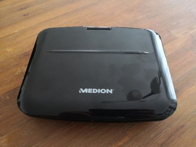 Medion Life P72029, mobiler tragbarer DVD Player mit DVB-T-Tuner