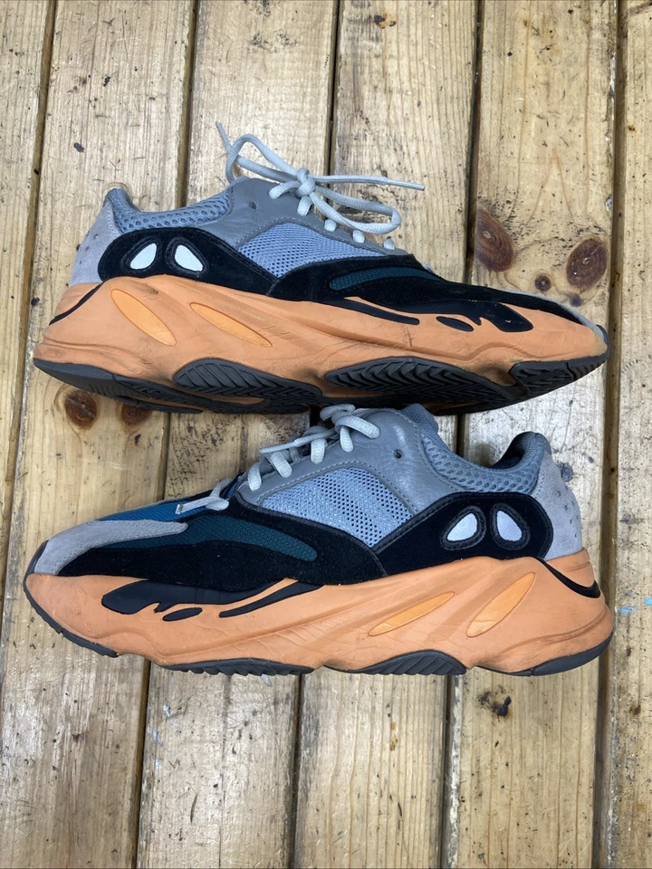 Talla 9 - Adidas Yeezy Boost 700 Naranja Lavado Foto 2 de 4