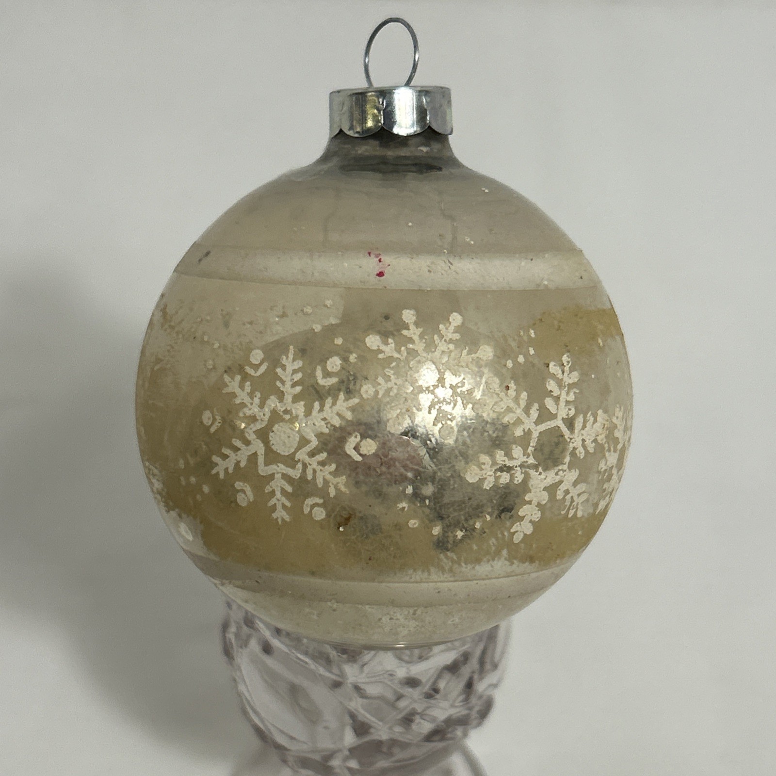 Vintage 1960’s Mercury Glass Ornament USA 2.5” Gold With Snowflakes