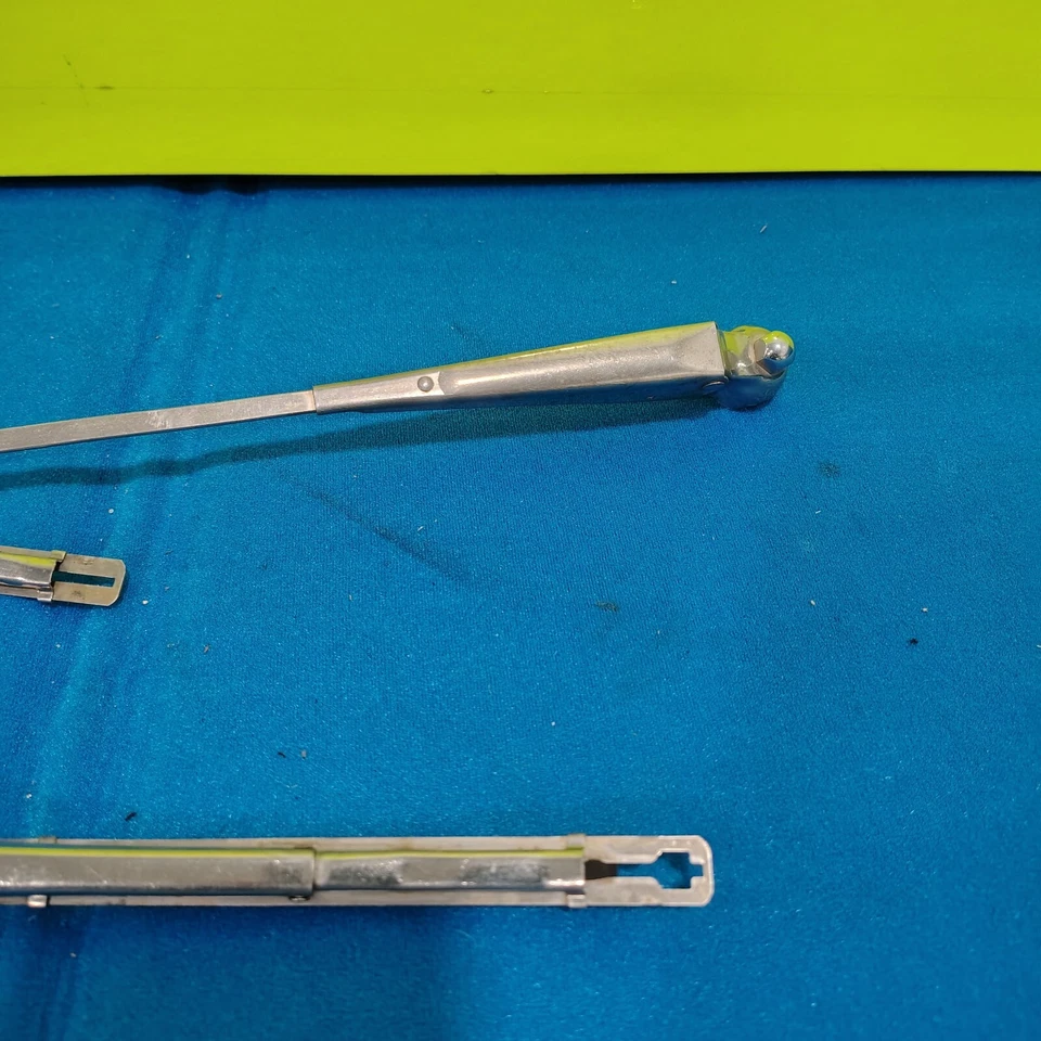 Limpiaparabrisas original Chrysler Imperial 1951 OEM Foto 4 de 4