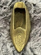 Vintage Istanbul Patina Lot of 2 Brass Shoe Ash Trays Decorative Floral Design