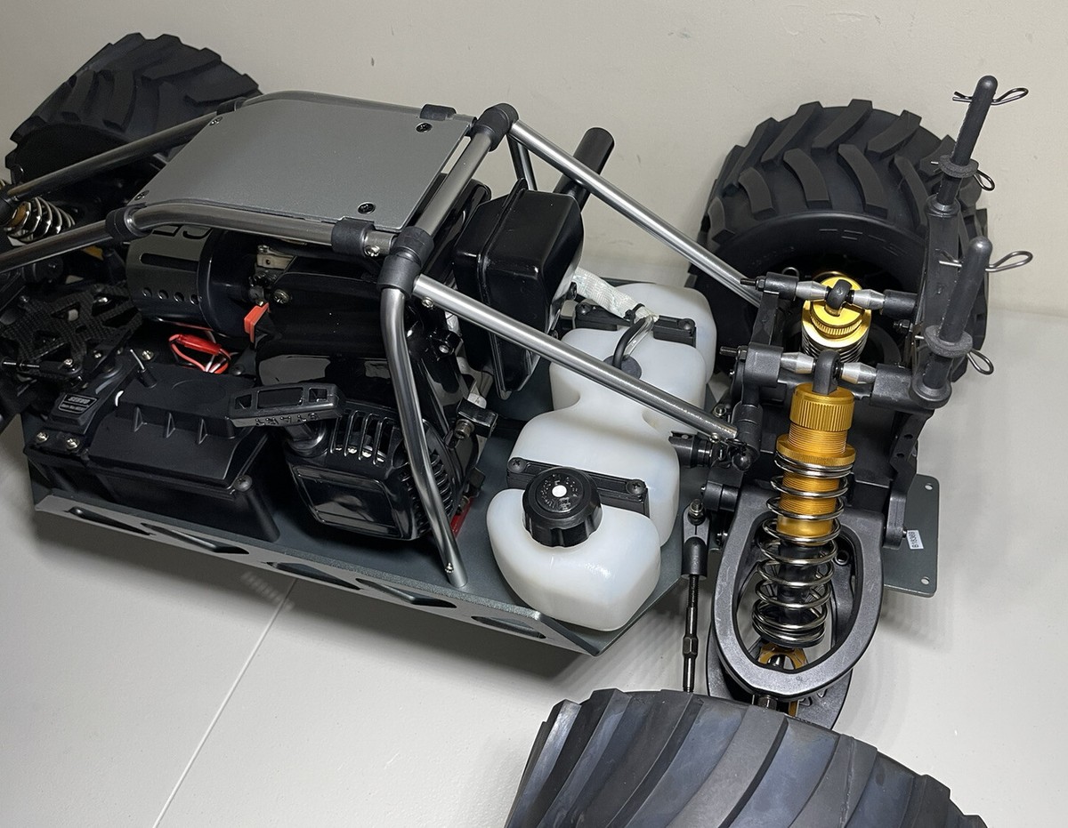 FS RACING 4WD 1/4 SCALE RC (LARGE 1/5 SCALE) 35CC SUPER