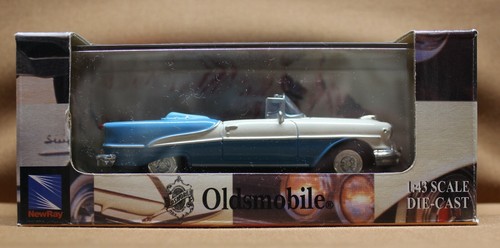 New-Ray 1:43 1955 Oldsmobile Super 88 Scale NIB w/Case - Picture 1 of 8